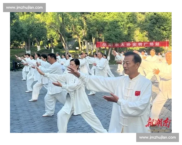 十堰武当太极健身热:一招一式皆惠民 十堰武当太极健身热:一招一式皆惠民